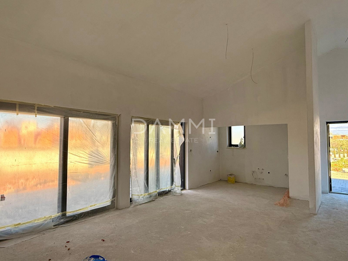 ISTRA, POREČ - VILLETTA BIFAMILIARE AL PIANO TERRA