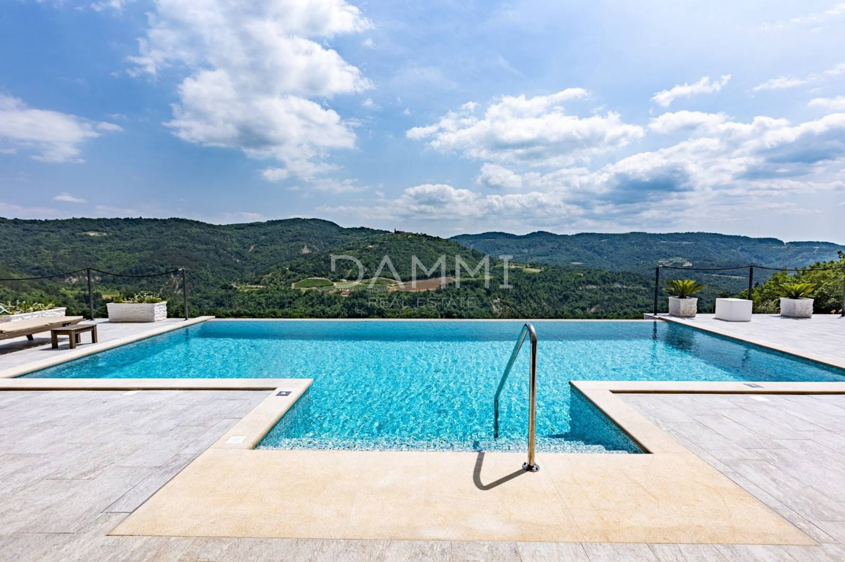 ISTRIA, DRAGUĆ - AFFASCINANTE VILLA IN VISTA SECONDARIA CON VISTA NATURA INCONTAMINATA