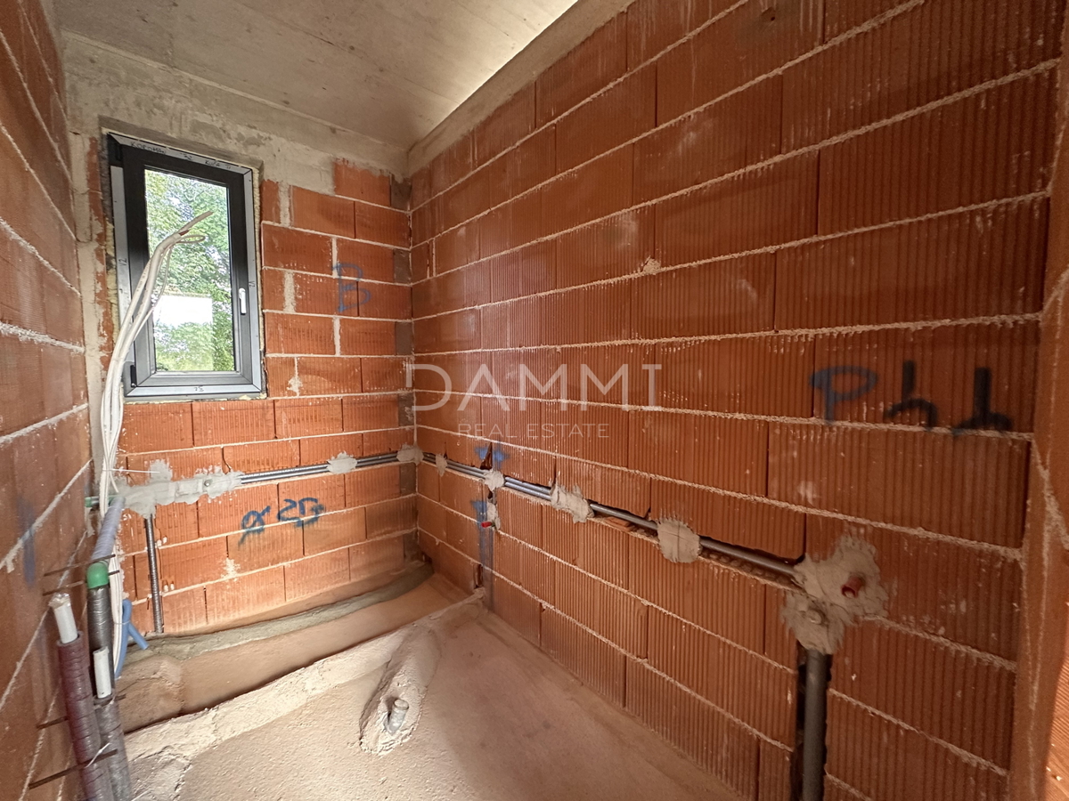 ISTRA, BARBAN - Doppia casa circondata dal verde
