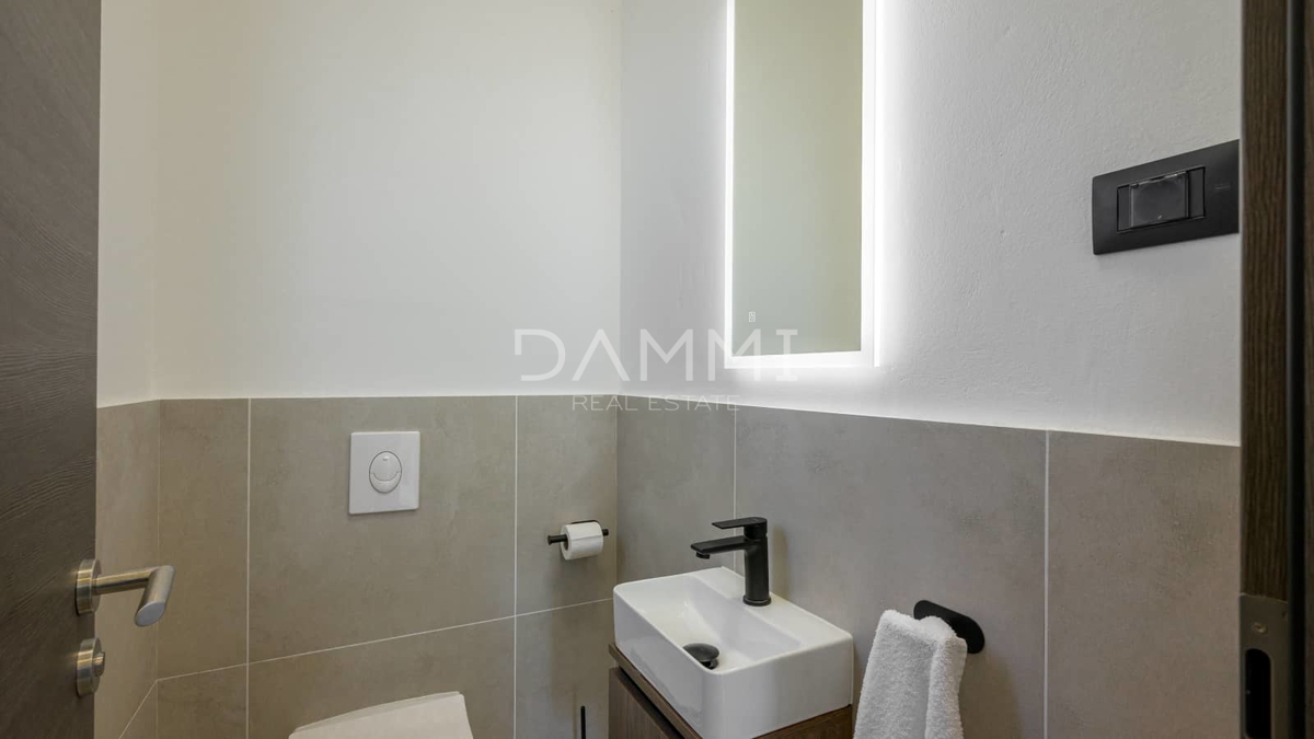 ISTRA, KANFANAR - Moderna villa a piano terra con piscina in posizione top