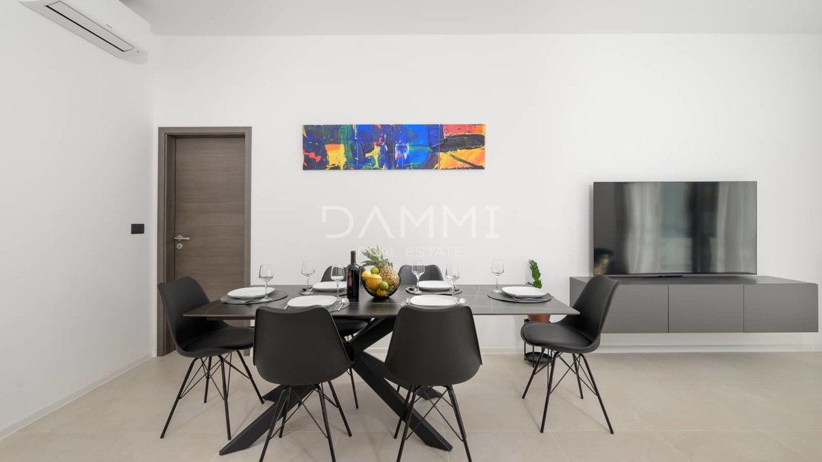 ISTRA, KANFANAR - Moderna villa a piano terra con piscina in posizione top