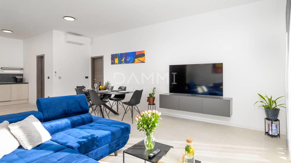 ISTRA, KANFANAR - Moderna villa a piano terra con piscina in posizione top