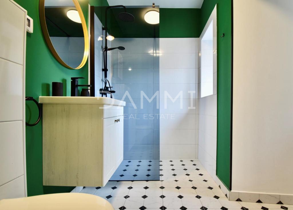 PULA, CENTAR - Esclusivi 2 appartamenti in posizione top