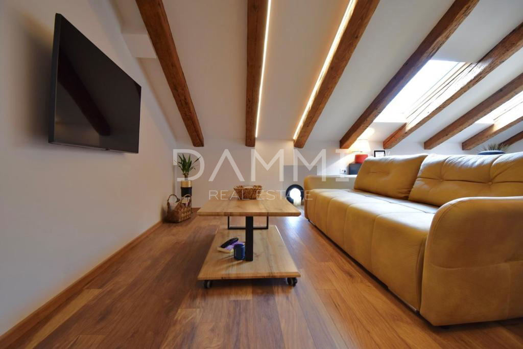 PULA, CENTAR - Esclusivi 2 appartamenti in posizione top