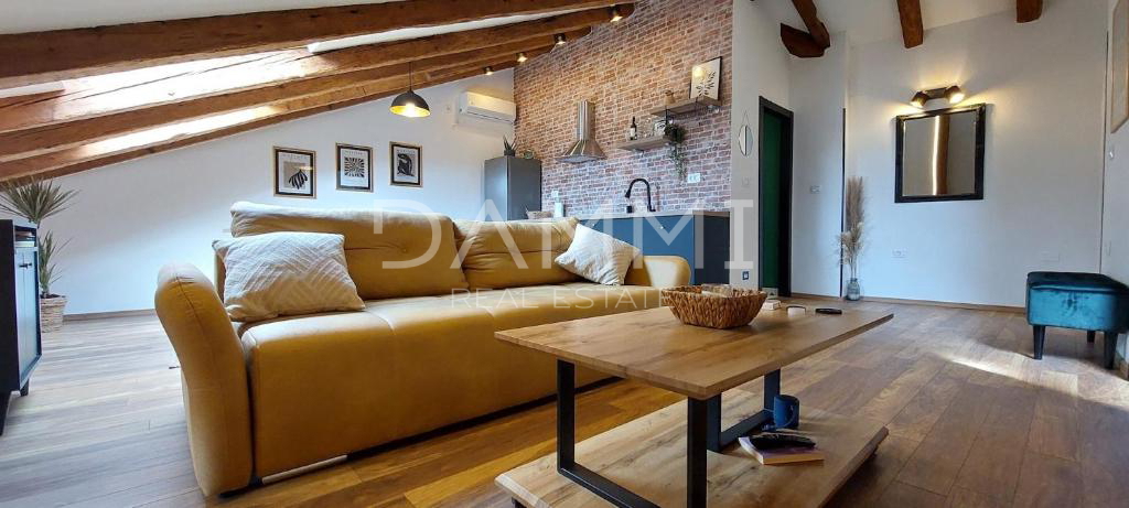 PULA, CENTAR - Esclusivi 2 appartamenti in posizione top