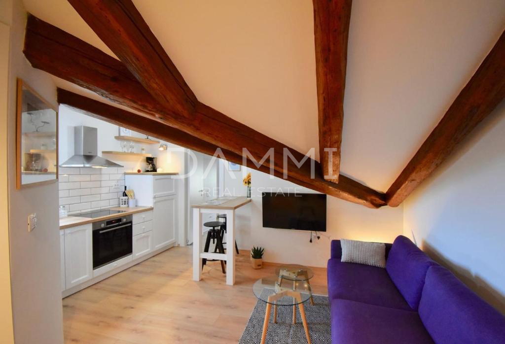 PULA, CENTAR - Esclusivi 2 appartamenti in posizione top