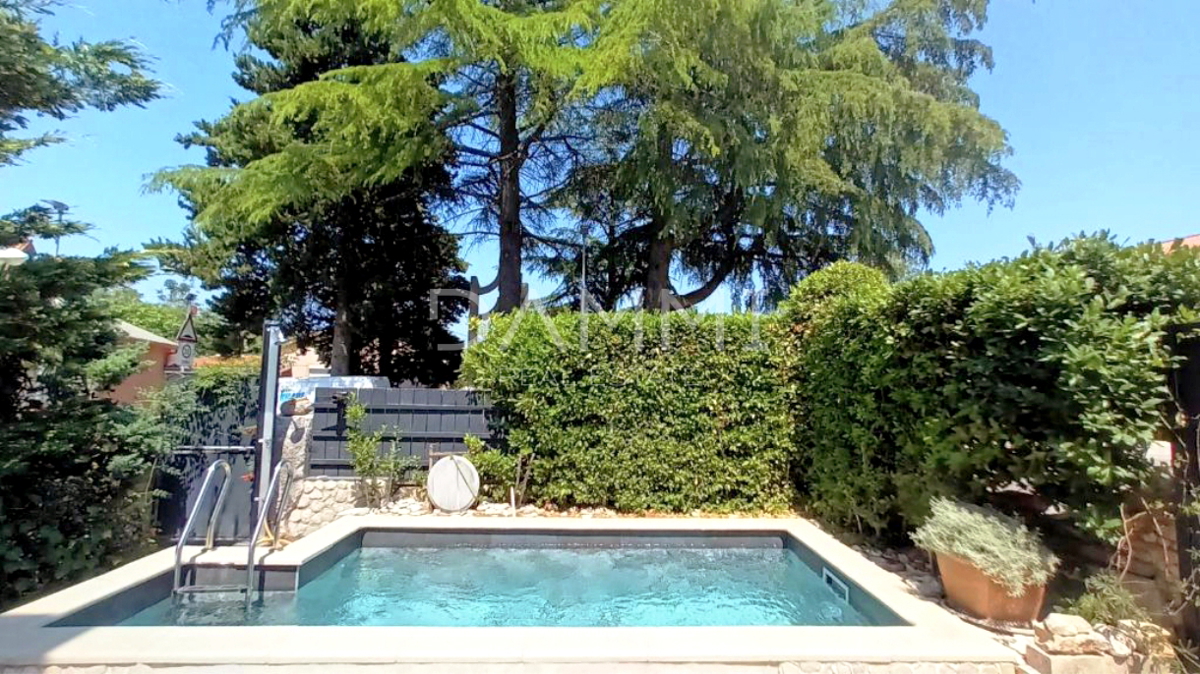 Istra, Krnica - affascinante casa in pietra con piscina