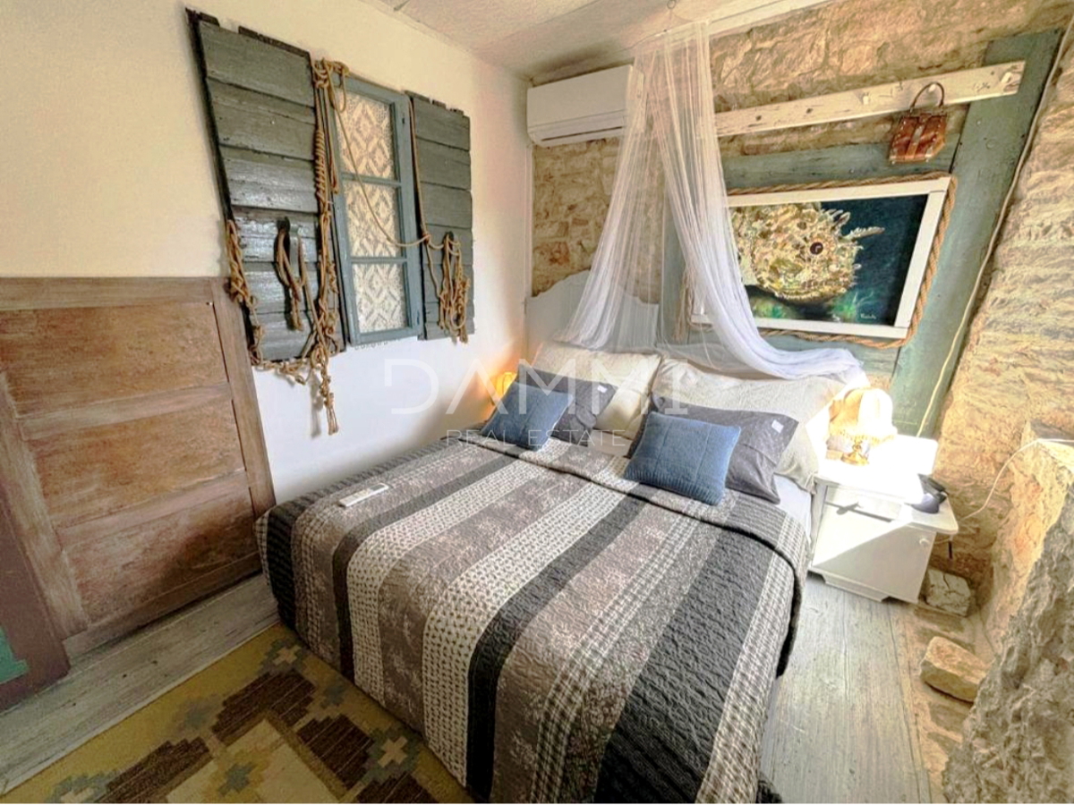 Istra, Krnica - affascinante casa in pietra con piscina