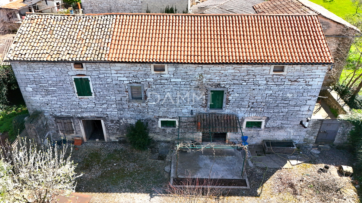 ISTRA, ŽMINJ - Tradizionale casa in pietra con giardino di 700 m2