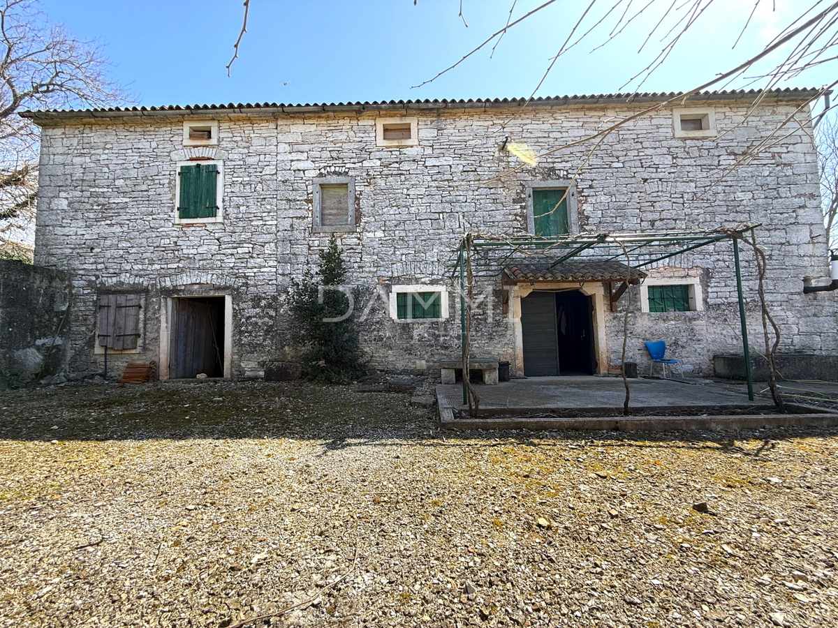 ISTRA, ŽMINJ - Tradizionale casa in pietra con giardino di 700 m2