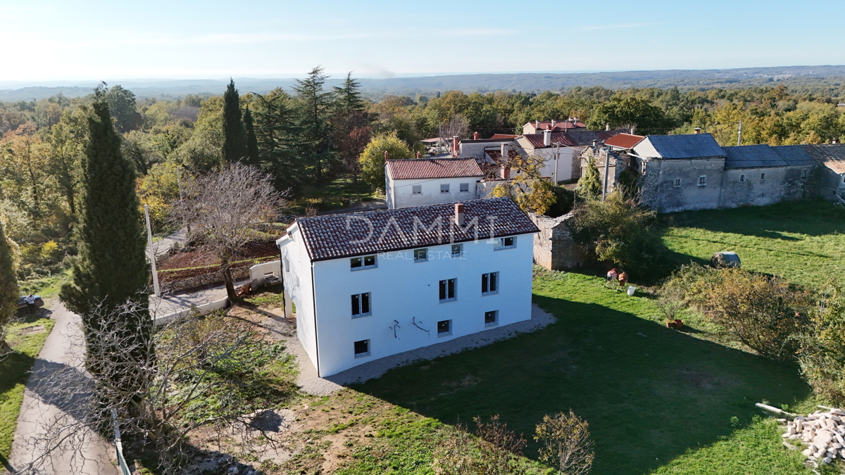 ISTRA, ŽMINJ - Casa indipendente di pregio con ampio giardino