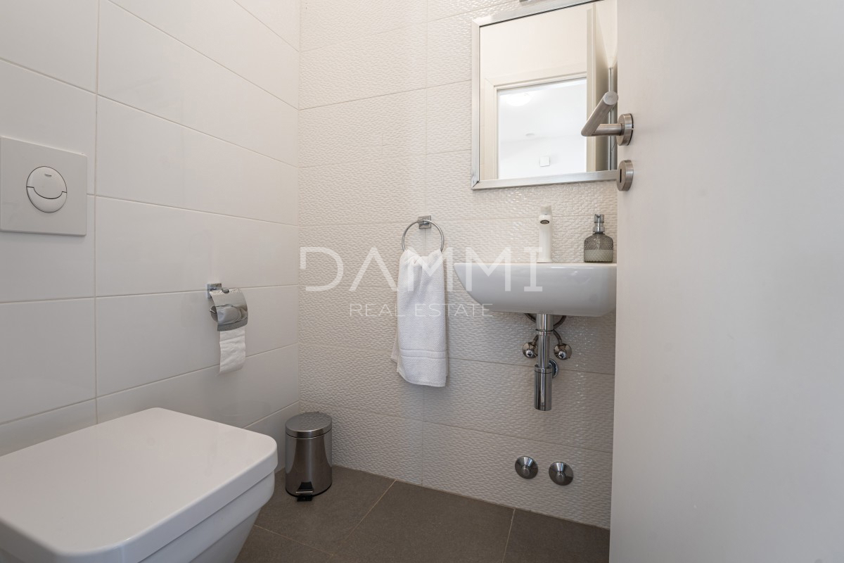 ISTRIA CENTRALE - Affascinante casa con piscina immersa nella natura