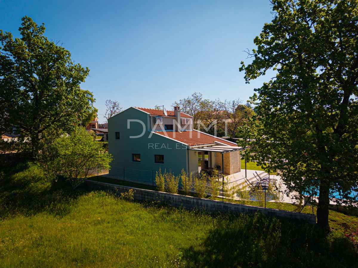 ISTRIA CENTRALE - Affascinante casa con piscina immersa nella natura