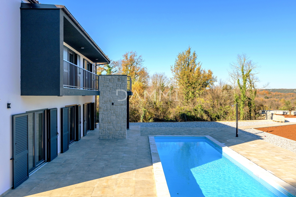 Istra, Rakalj - villa moderna con piscina, vista mare