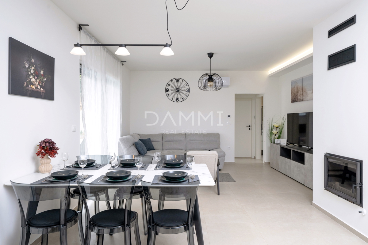 Istra, Rakalj - villa moderna con piscina, vista mare