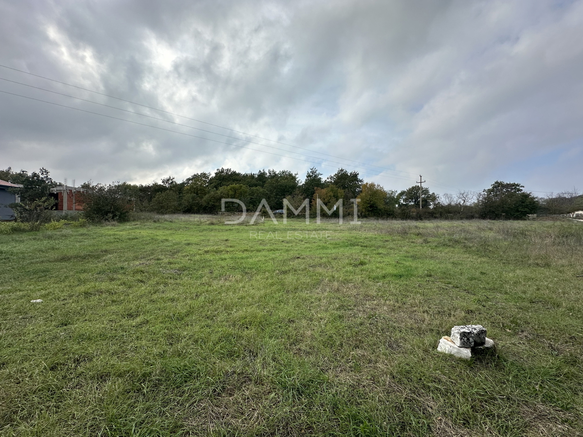 ROVIGNO, SOŠIĆI - Terreno edificabile vicino a Rovigno