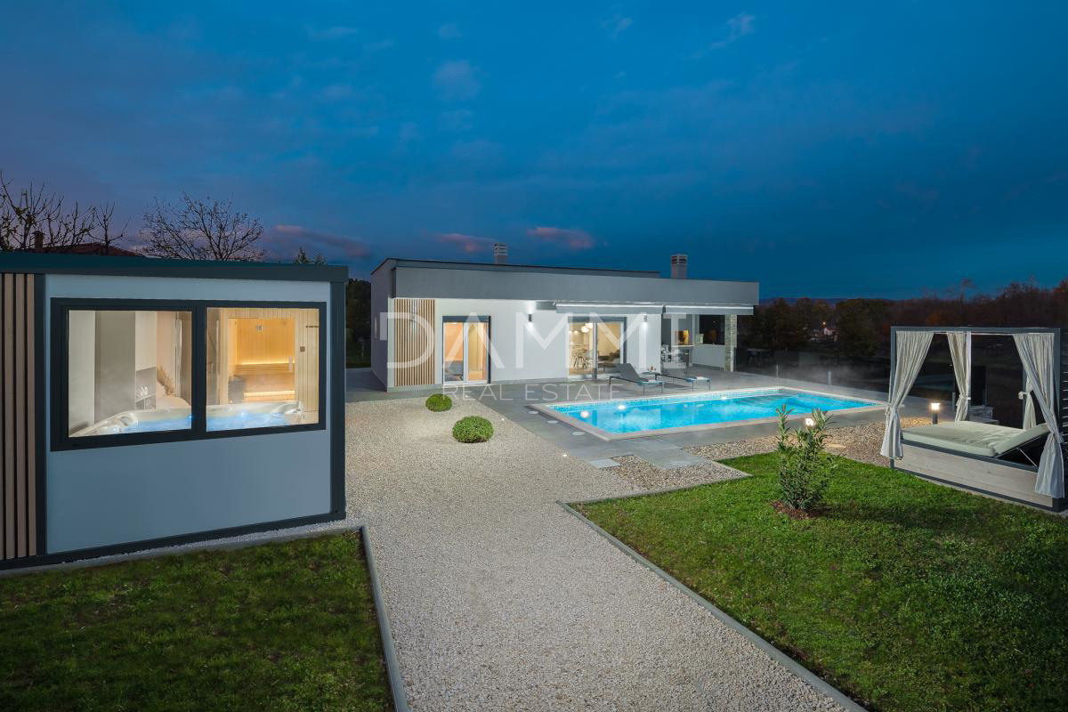 ISTRIA, LABIN - Casa con piscina, grande giardino e benessere
