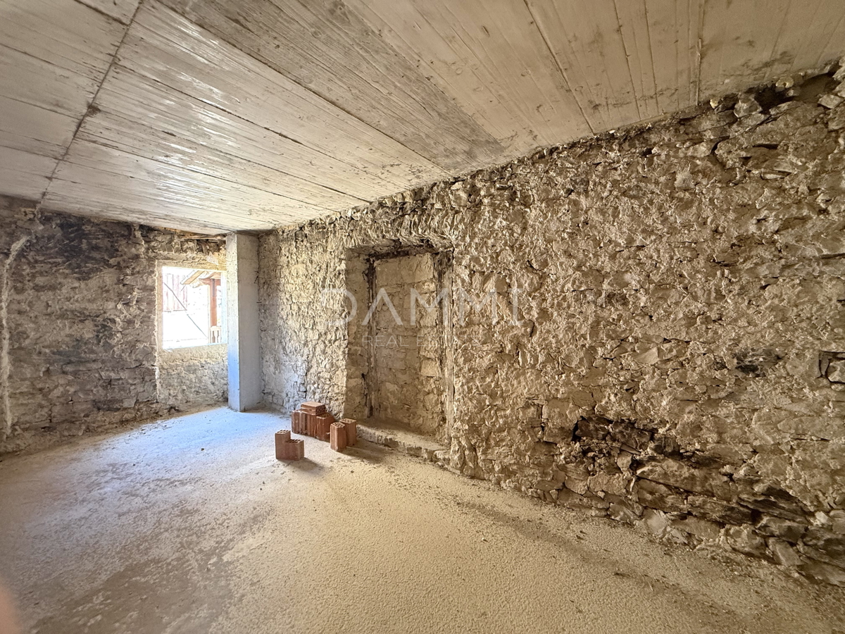 ISTRA, GROŽNJAN - Casa in pietra con vista panoramica ESCLUSIVO!