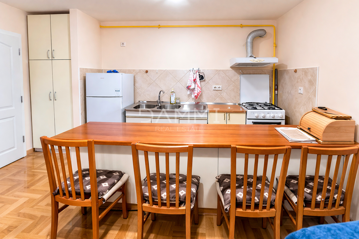 Pula, Vidikovac - appartamento al piano terra con terrazza, costruzione recente