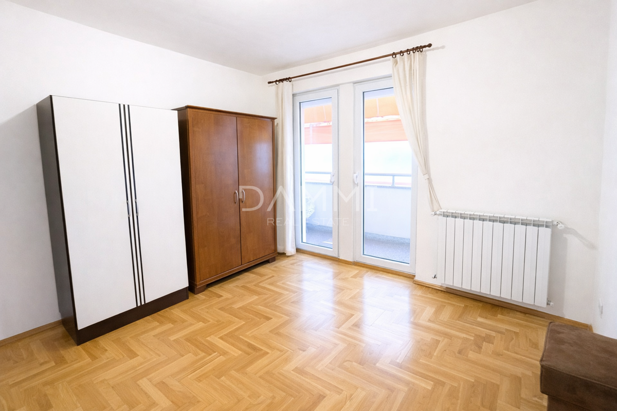 Pula, Vidikovac - appartamento al piano terra con terrazza, costruzione recente