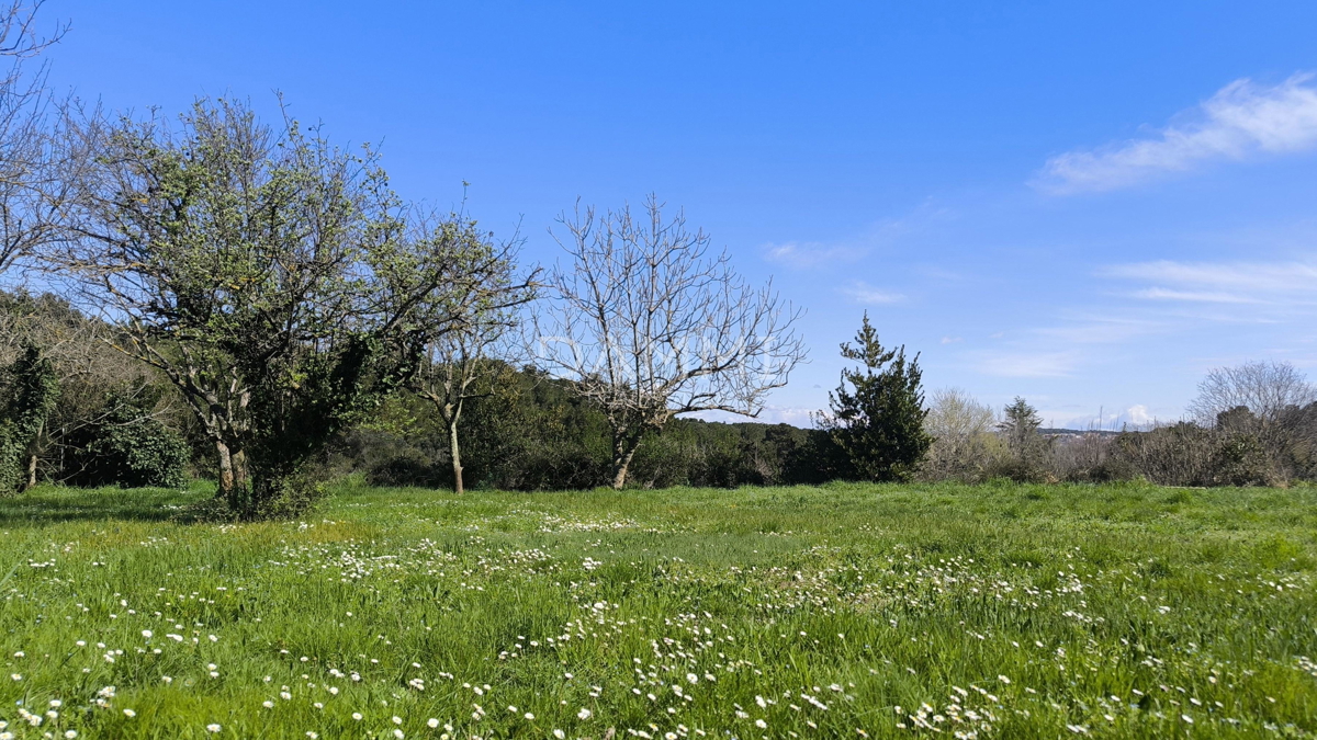 Istra, Premantura - terreno edificabile attraente