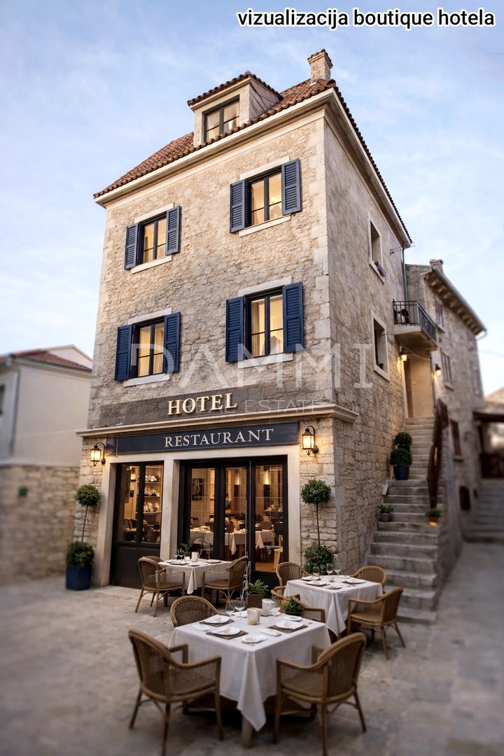 Bale, Istra - casa con spazio commerciale, posizione perfetta nel centro di Bale