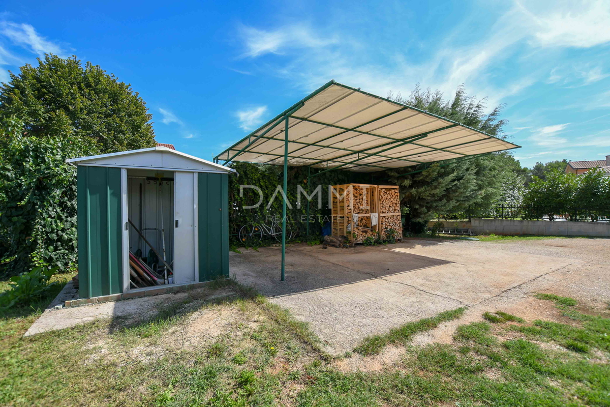 ISTRA, UMAG - Casa indipendente con ampio cortile