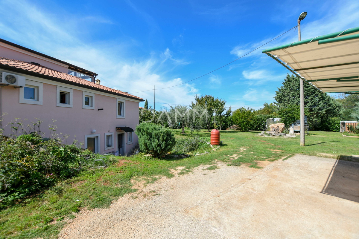 ISTRA, UMAG - Casa indipendente con ampio cortile