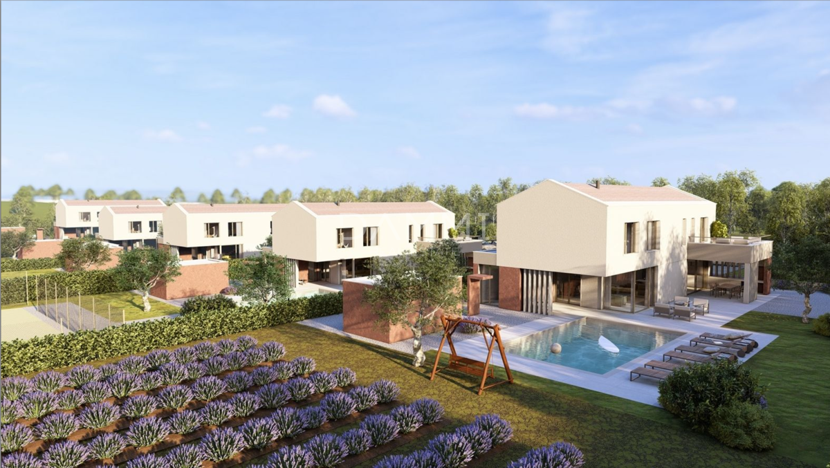 ISTRA, LABIN - Affascinante casa con piscina su ampio terreno