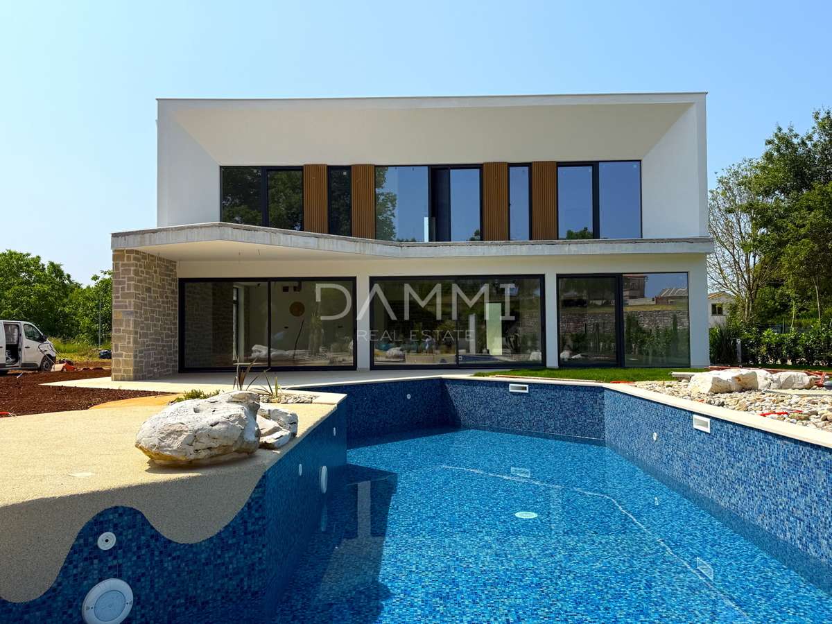 ISTRA, TINJAN - Villa moderna con piscina esclusiva e campo da padel