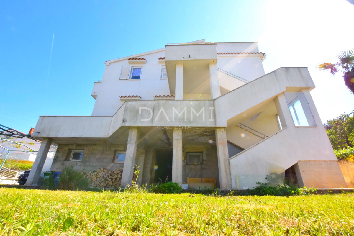 PULA, PJEŠČANA UVALA - Casa indipendente a 300m dal mare