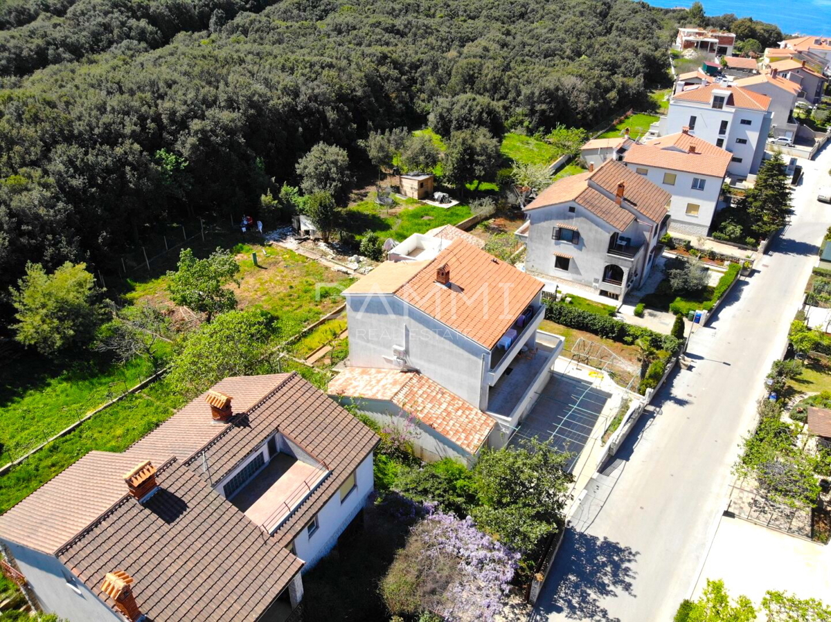 PULA, PJEŠČANA UVALA - Casa indipendente a 300m dal mare