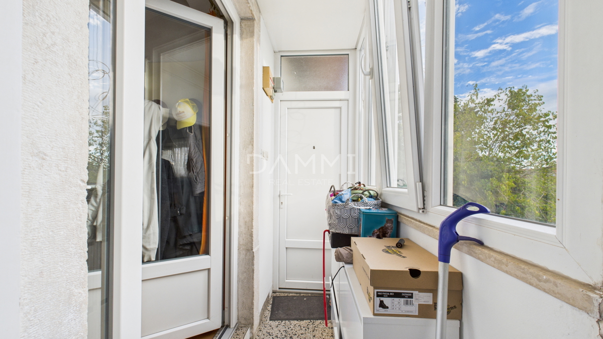 Pula, centro - appartamento con balcone