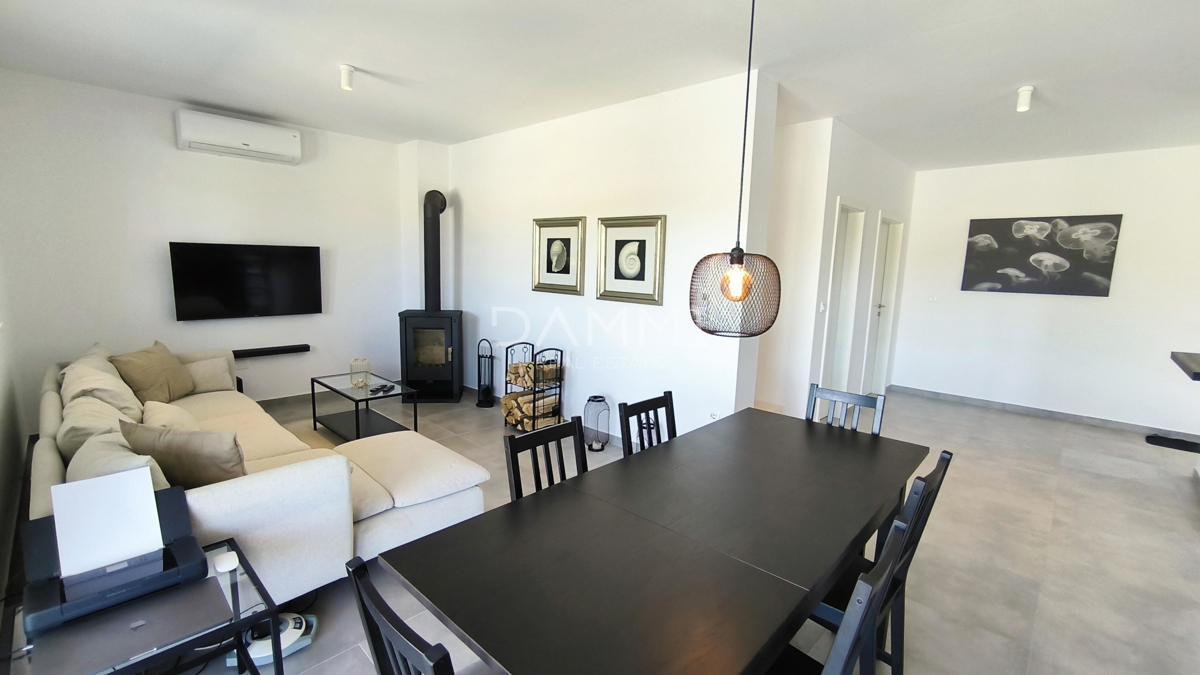 Istria. Vodnjan - villa con piscina, splendido giardino