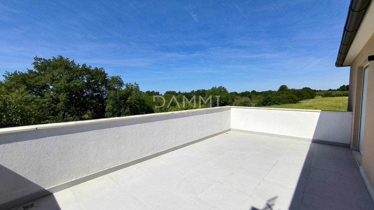 Istria. Vodnjan - villa con piscina, splendido giardino