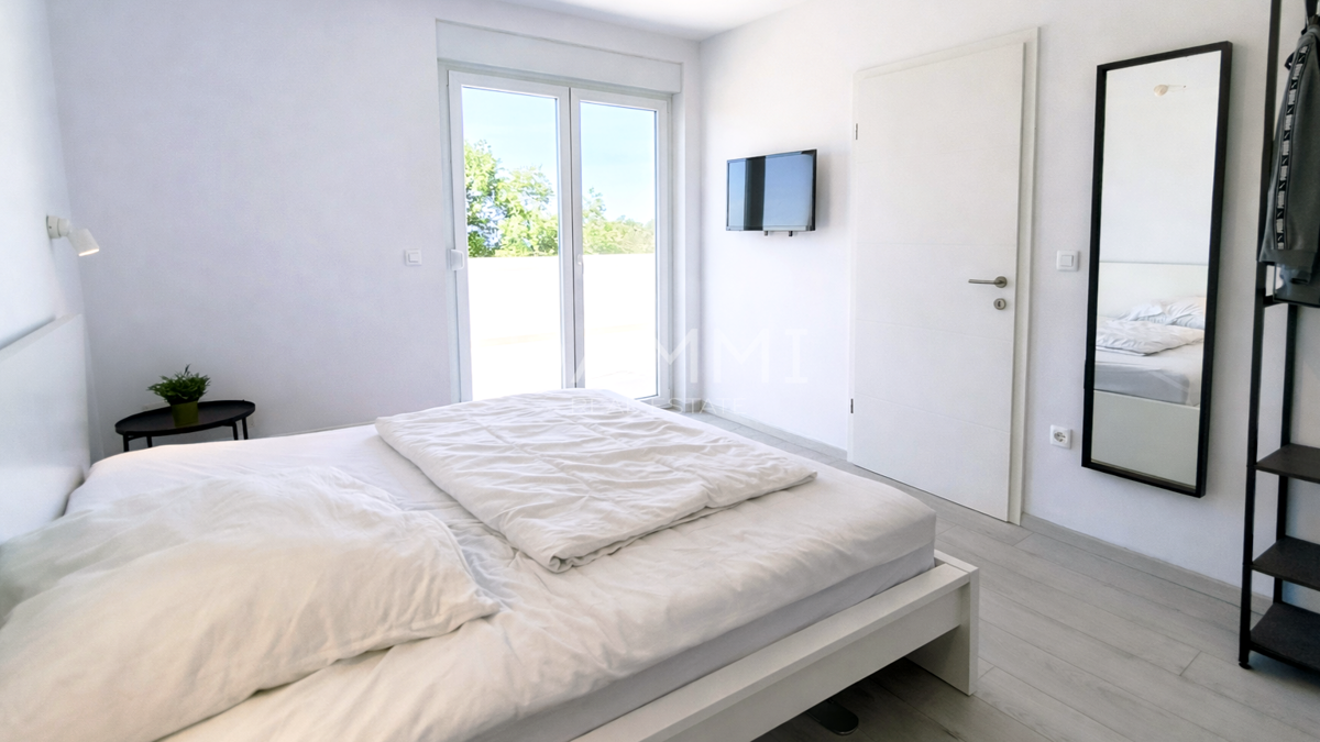 Istria. Vodnjan - villa con piscina, splendido giardino