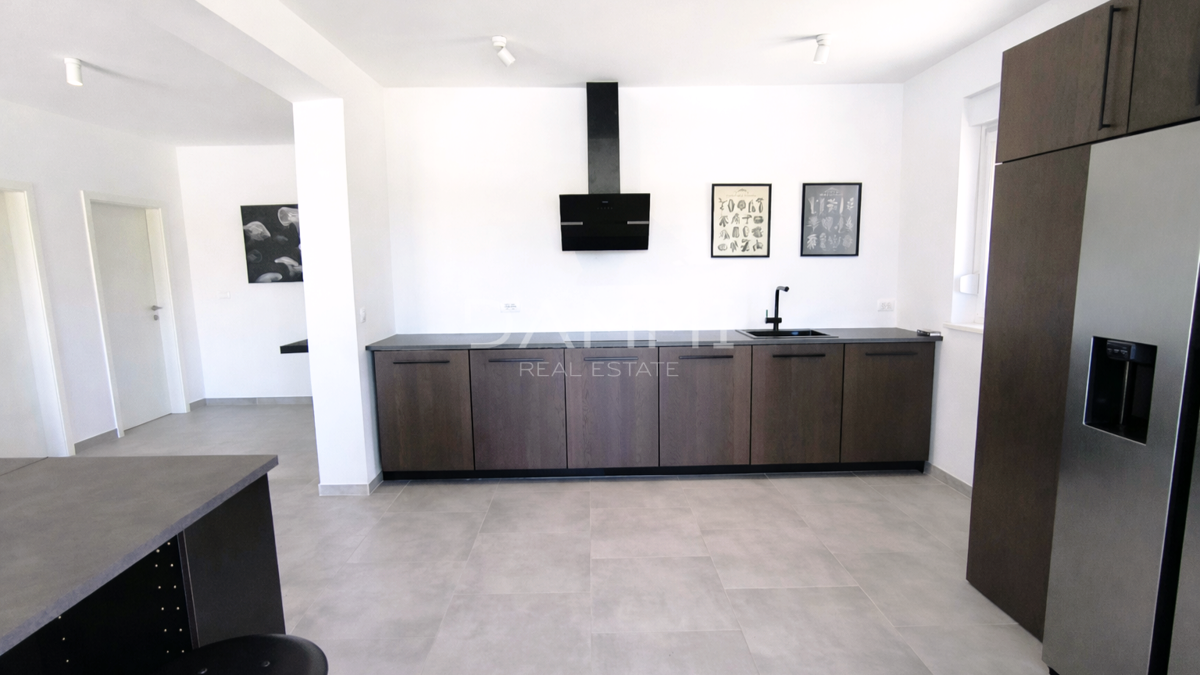 Istria. Vodnjan - villa con piscina, splendido giardino