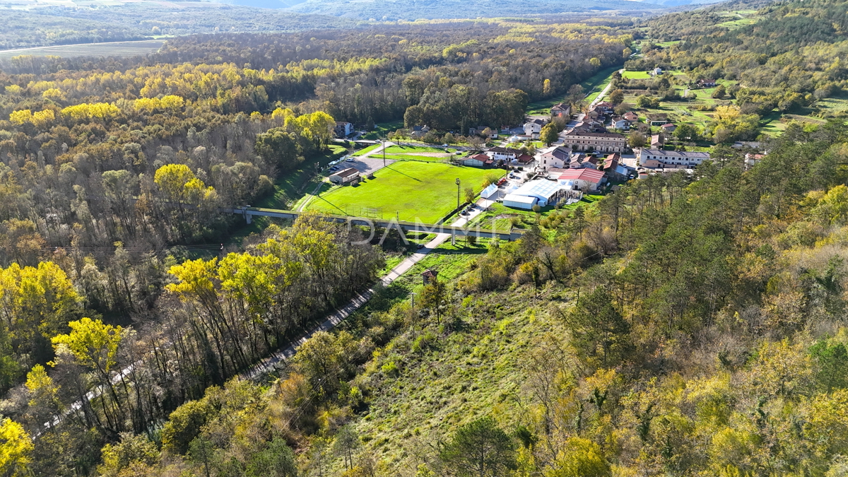 OPRTALJ, LIVADE - TERRENO EDIFICABILE A SCOPO TURISTICO PER CAMPEGGIO T3