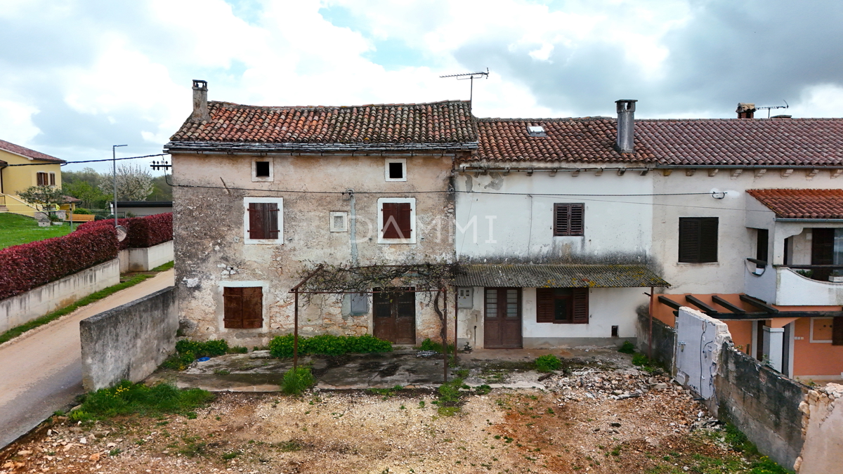 ISTRA, ŽMINJ - Casa in pietra con cortile di 500 m2