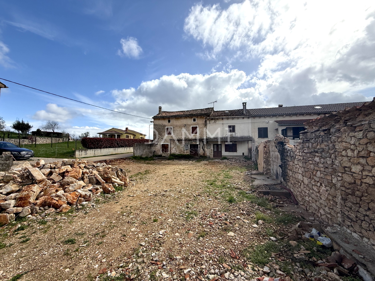 ISTRA, ŽMINJ - Casa in pietra con cortile di 500 m2