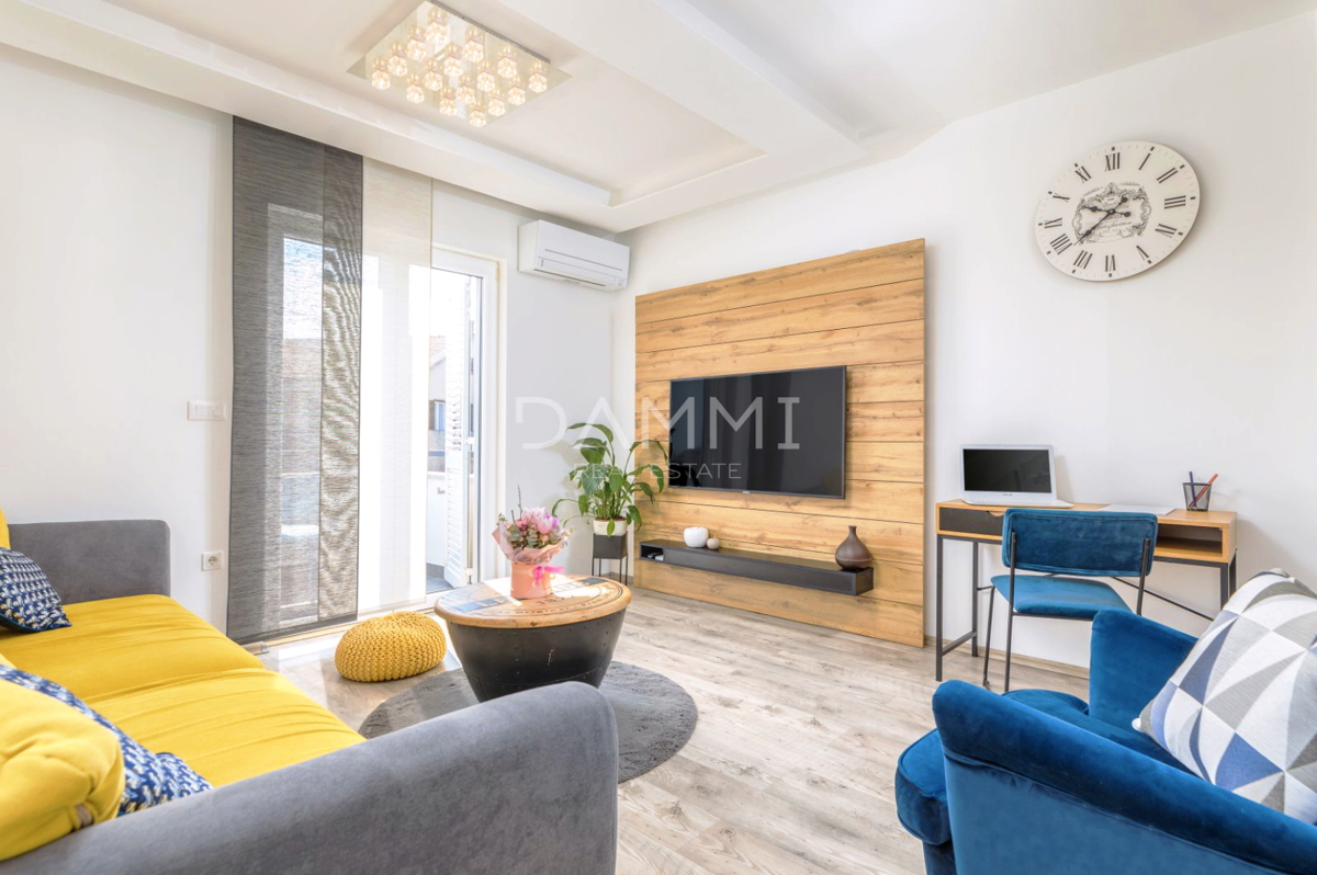 Istra, Valbandon - appartamento su due piani a 500 m dal mare