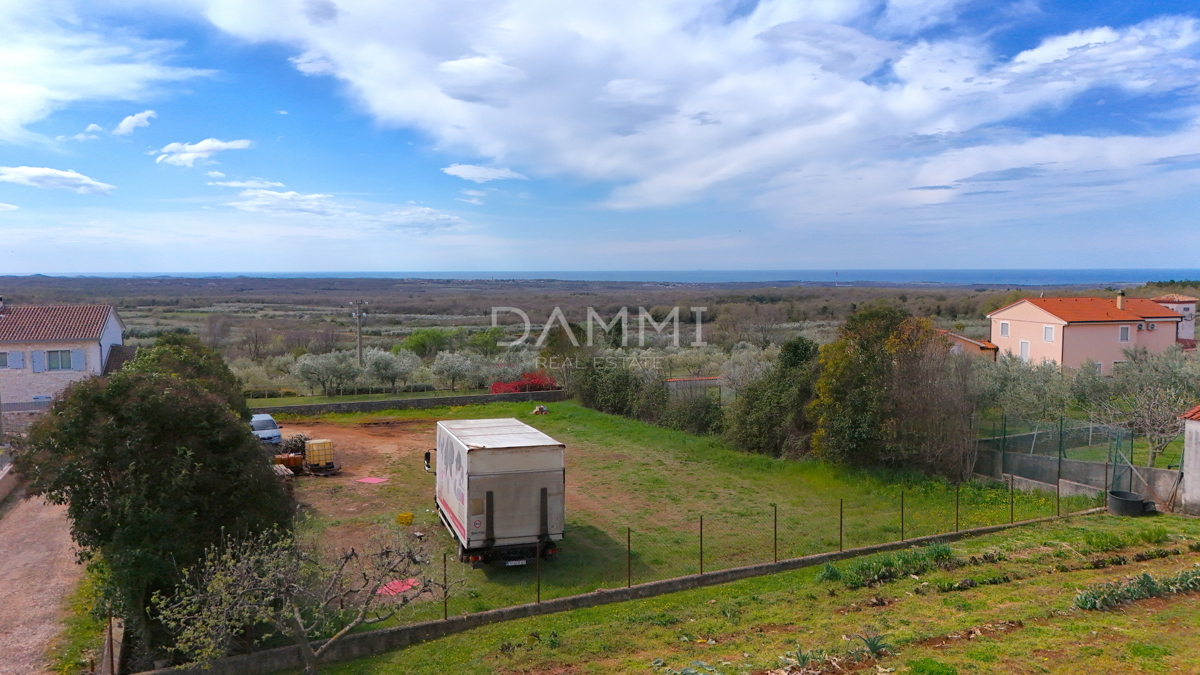 ISTRA, VIŠNJAN - TERRENO EDIFICABILE CON VISTA MARE