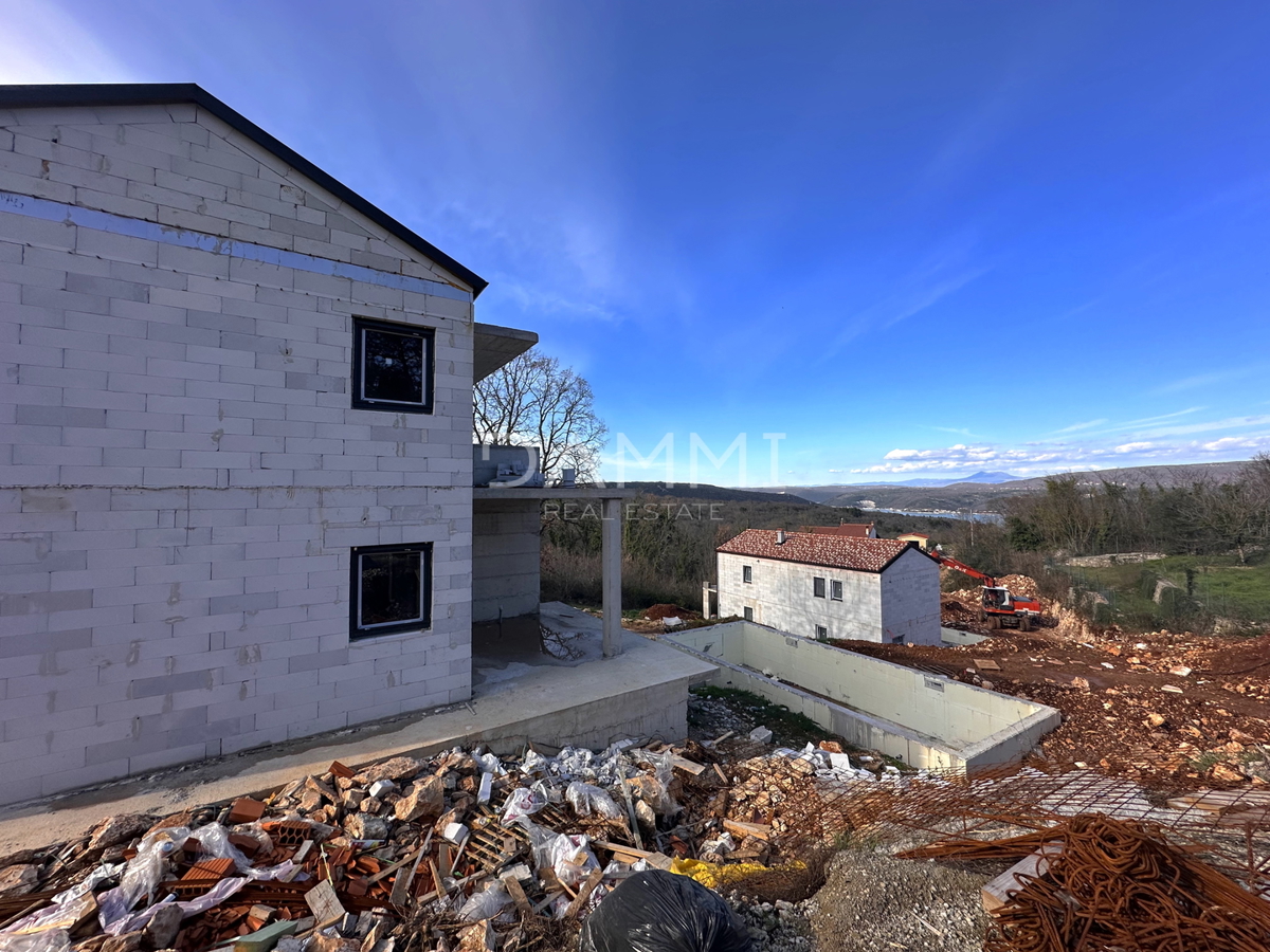ISTRIA, RAKALJ - Casa con piscina con bellissima vista sul mare