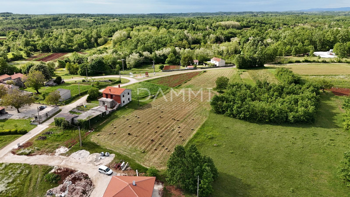 ISTRIA, ŽMINJ - Terreno edificabile con vista aperta 1001 m2