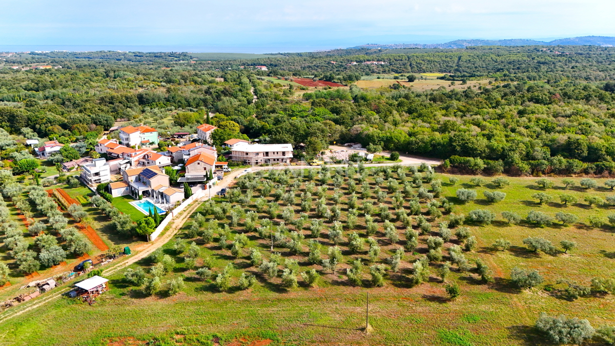 ISTRA, UMAG - Terreno edificabile a 3 km dal mare