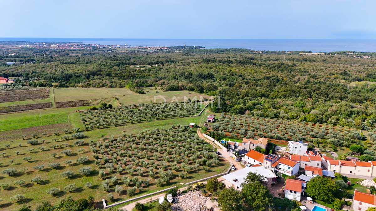 ISTRA, UMAG - Terreno edificabile a 3 km dal mare