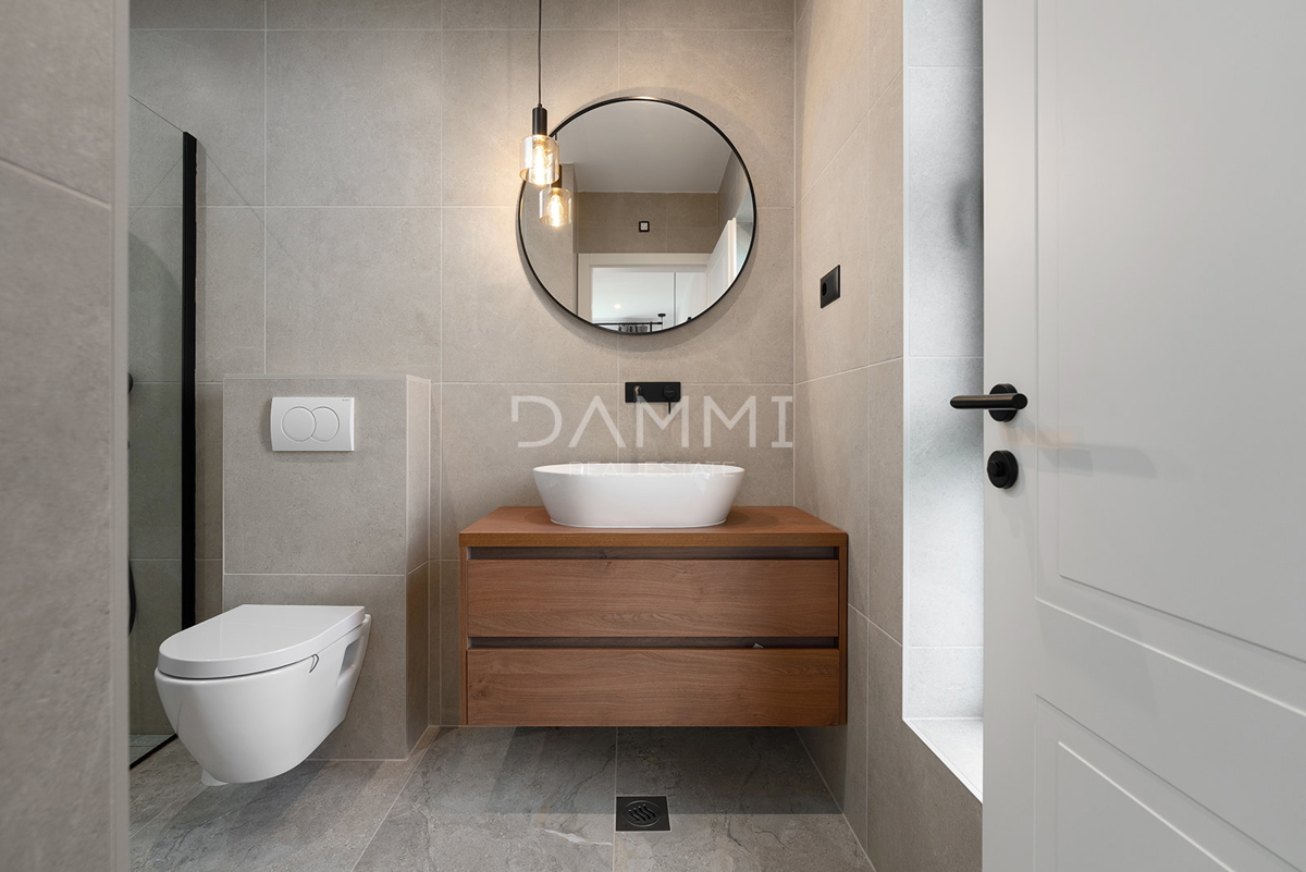 ISTRIA, ŽMINJ - Graziosa casa a un piano con piscina