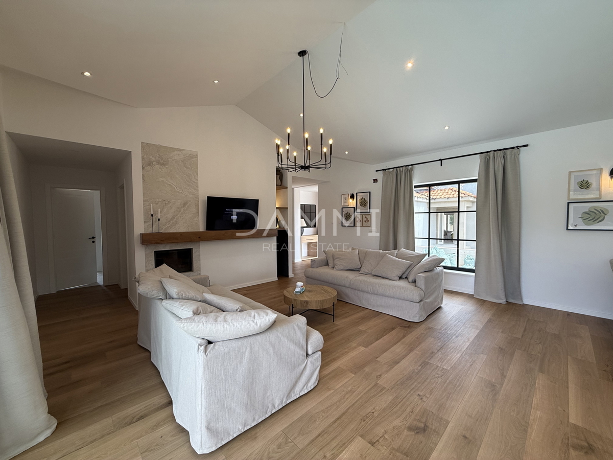 ISTRIA, ŽMINJ - Graziosa casa a un piano con piscina