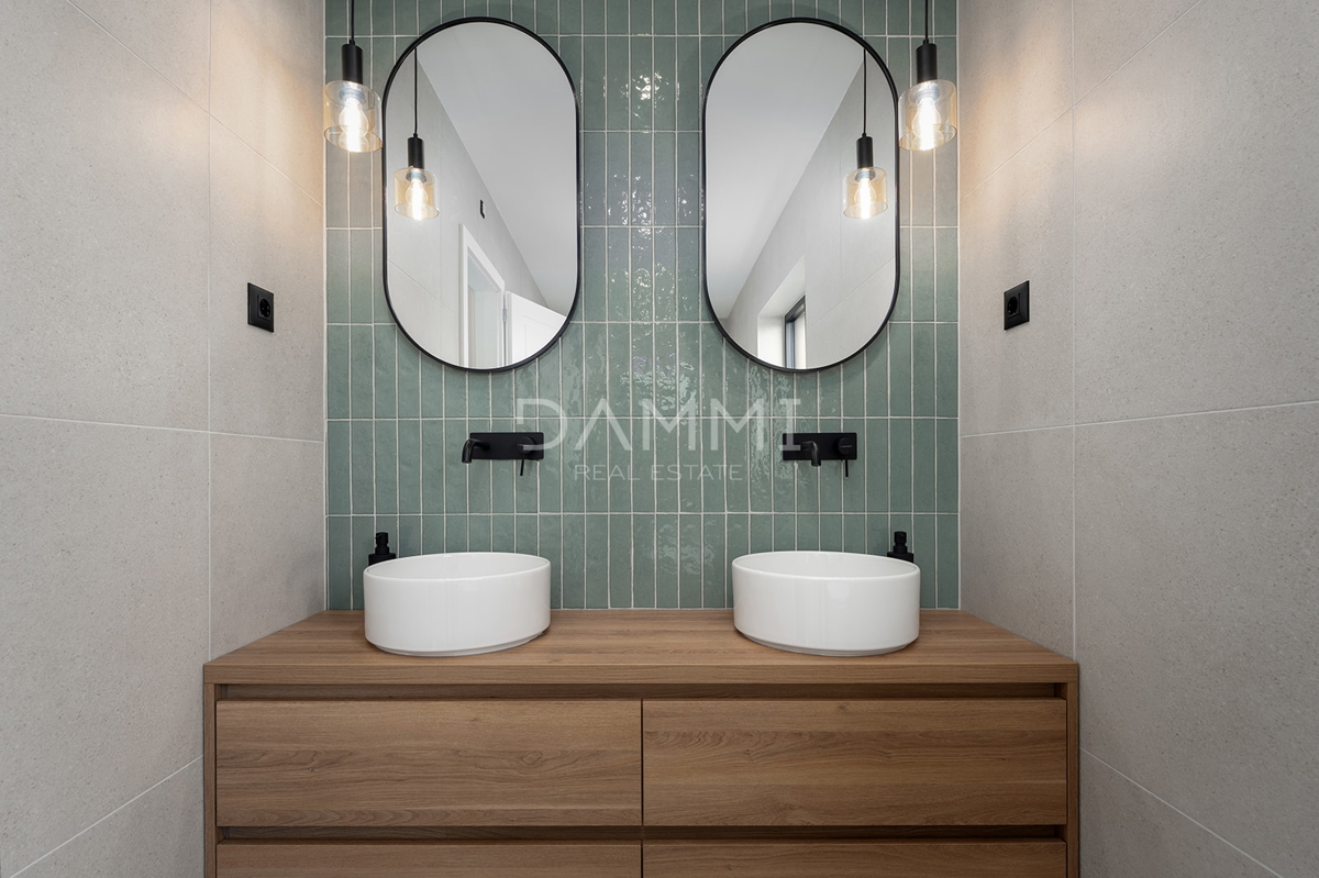 ISTRIA, ŽMINJ - Graziosa casa a un piano con piscina