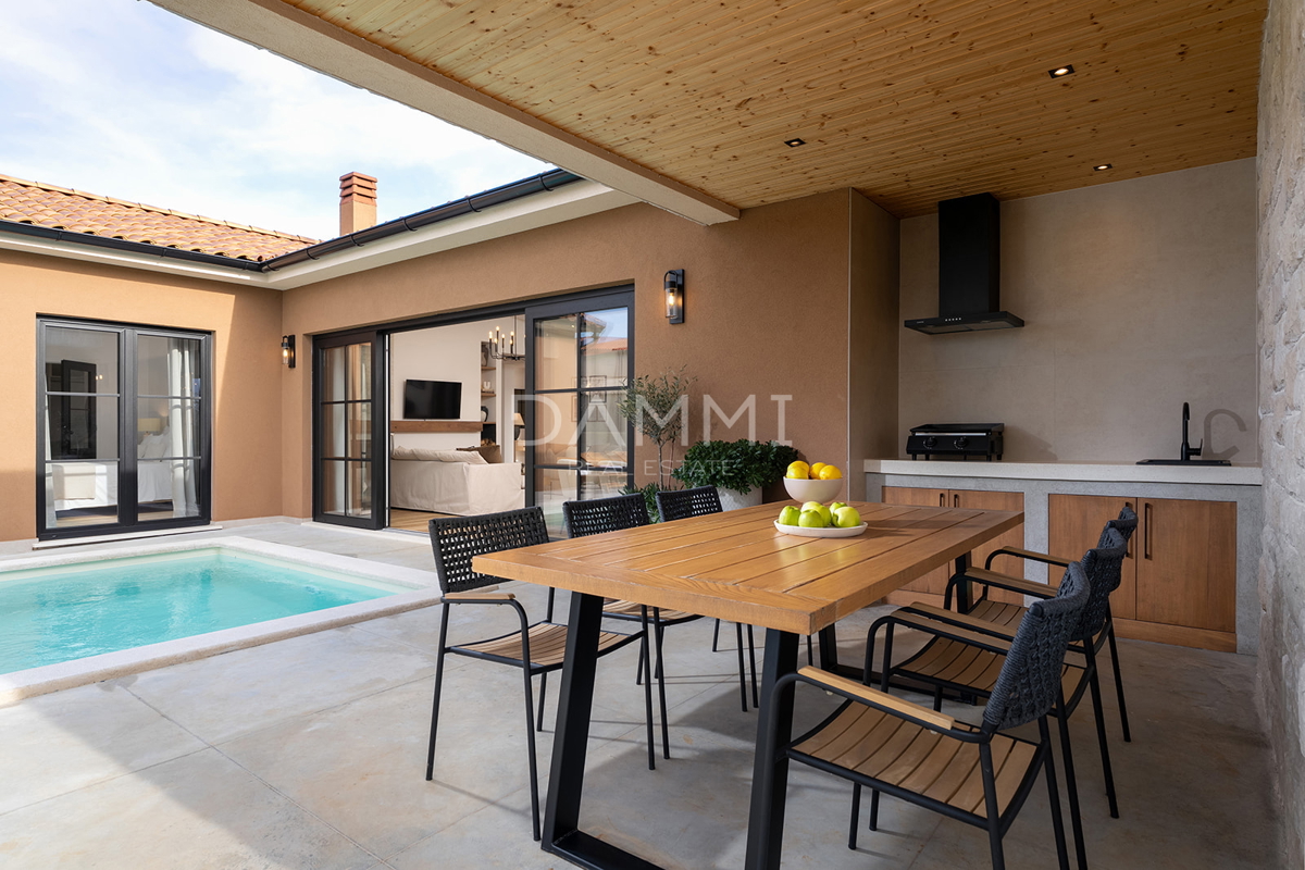 ISTRIA, ŽMINJ - Graziosa casa a un piano con piscina